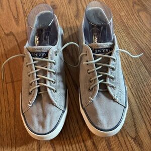 Sperry women’s pier view canvas sneaker size 9.5